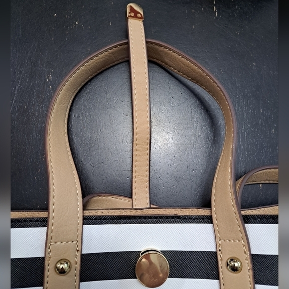 NWOT Two Crossbody Striped Bags - Picture 9 of 10